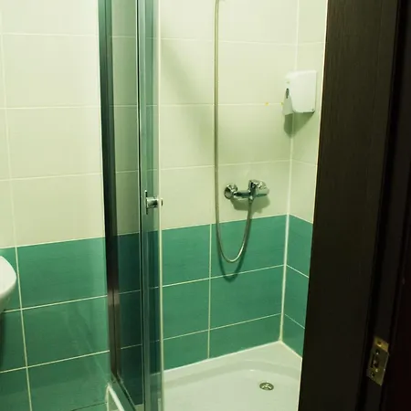 файна файта Inn *